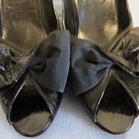 Vintage Stuart Weitzman for Mr. Seymour Black Patent Bow Heels Size 9 - Picture 7 of 8